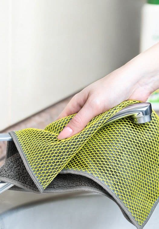 Салфетка для уборки со скрабирующей сеткой Faberlic
